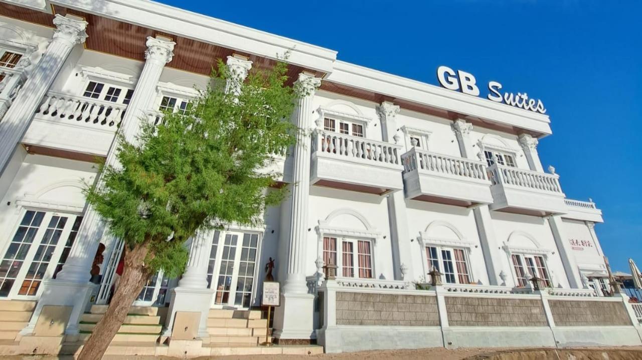 Gili Beachfront Suites Τζίλι Τραγουανγκάν Εξωτερικό φωτογραφία